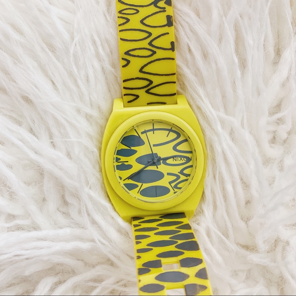 NIXON || Time Teller Yellow Geometric Sport Watch